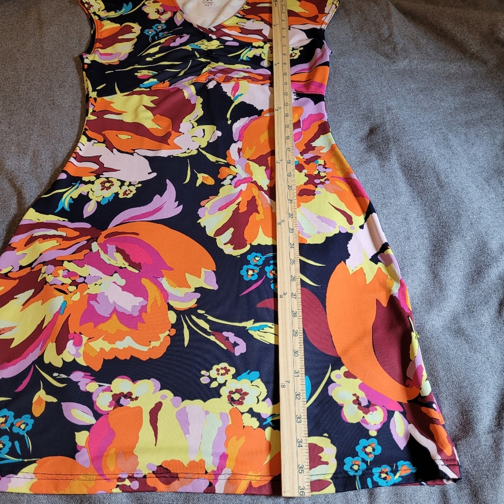 Title Nine Dress Medium Short Sleeve Colorful Stretchy Beachy - Picture 6 of 7